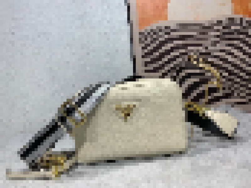 Premium Luxury Bag Stylish, Durable & Perfect for Any Occasion