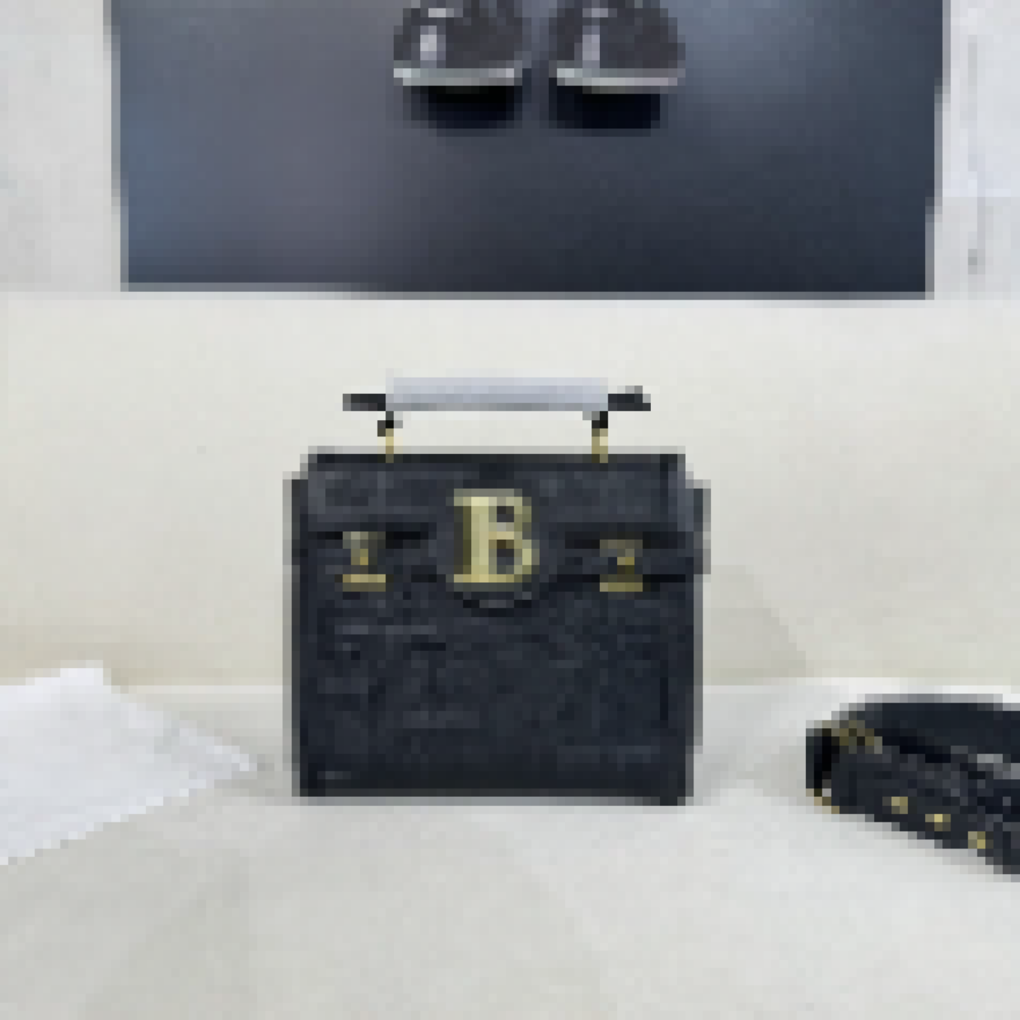 Premium Luxury Bag Stylish, Durable & Perfect for Any Occasion