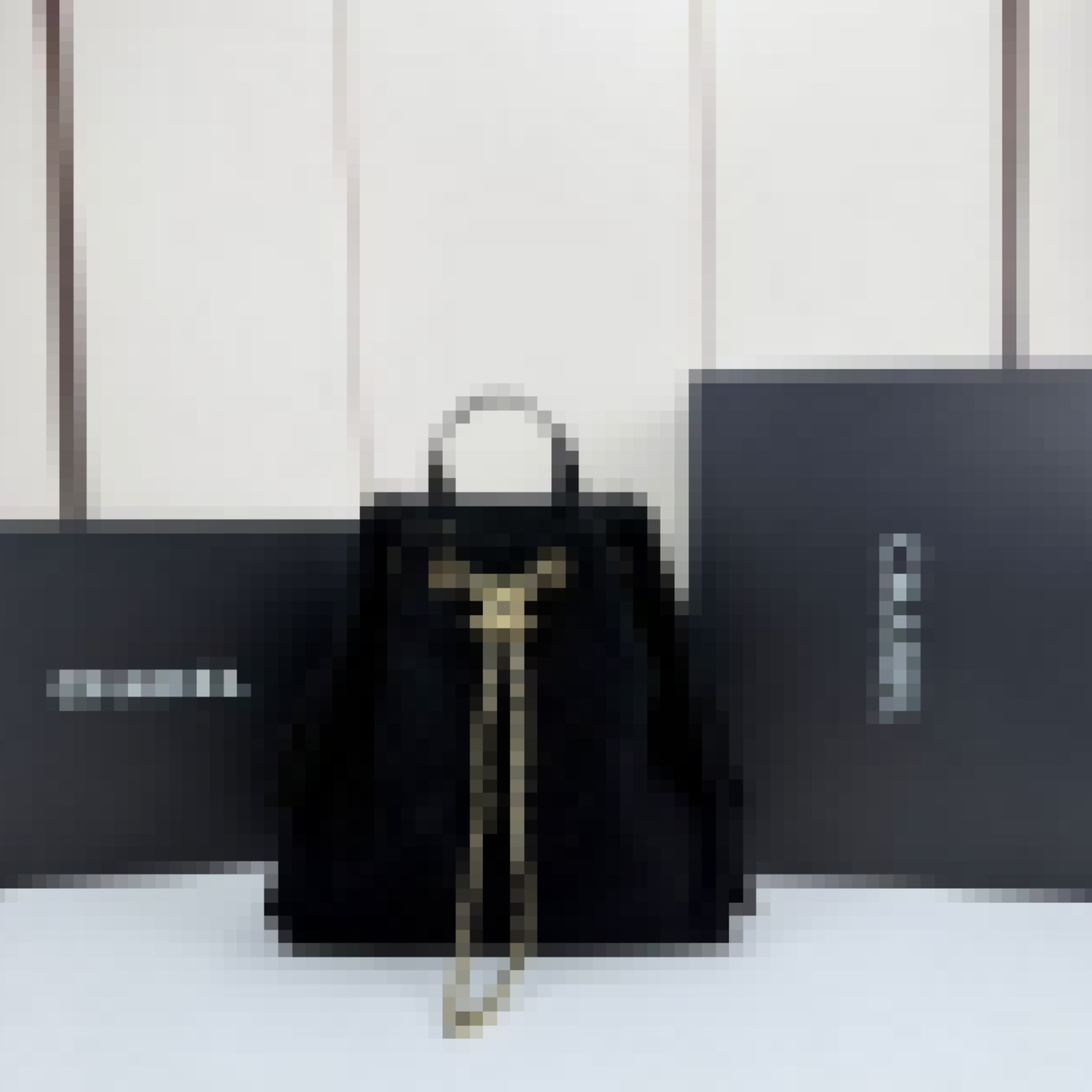 Premium Luxury Bag Stylish, Durable & Perfect for Any Occasion