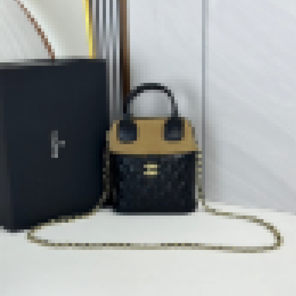 Premium Luxury Bag Stylish, Durable & Perfect for Any Occasion