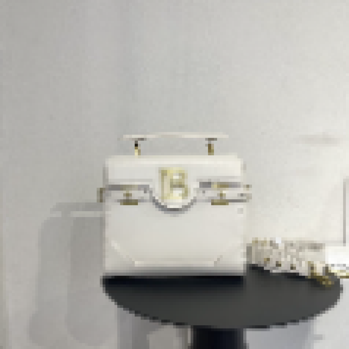 Premium Luxury Bag Stylish, Durable & Perfect for Any Occasion