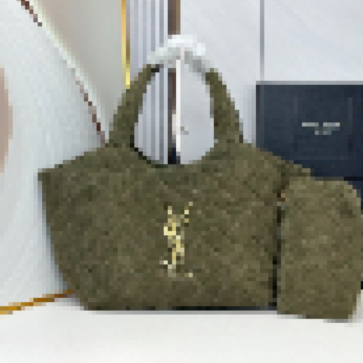 Premium Luxury Bag Stylish, Durable & Perfect for Any Occasion