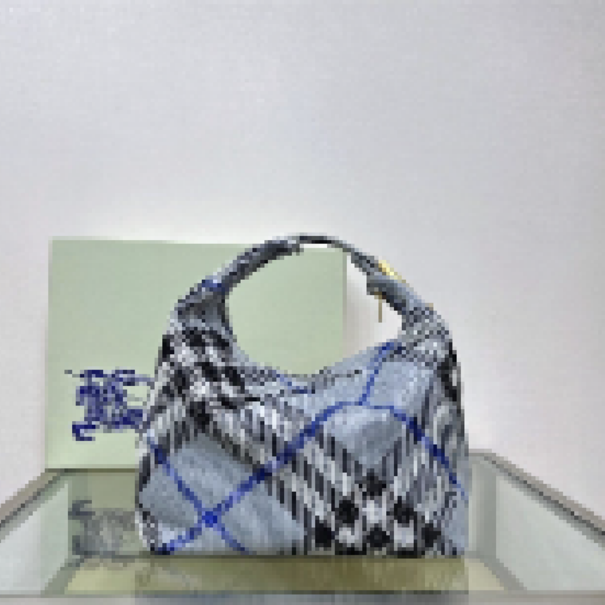 Premium Luxury Bag Stylish, Durable & Perfect for Any Occasion