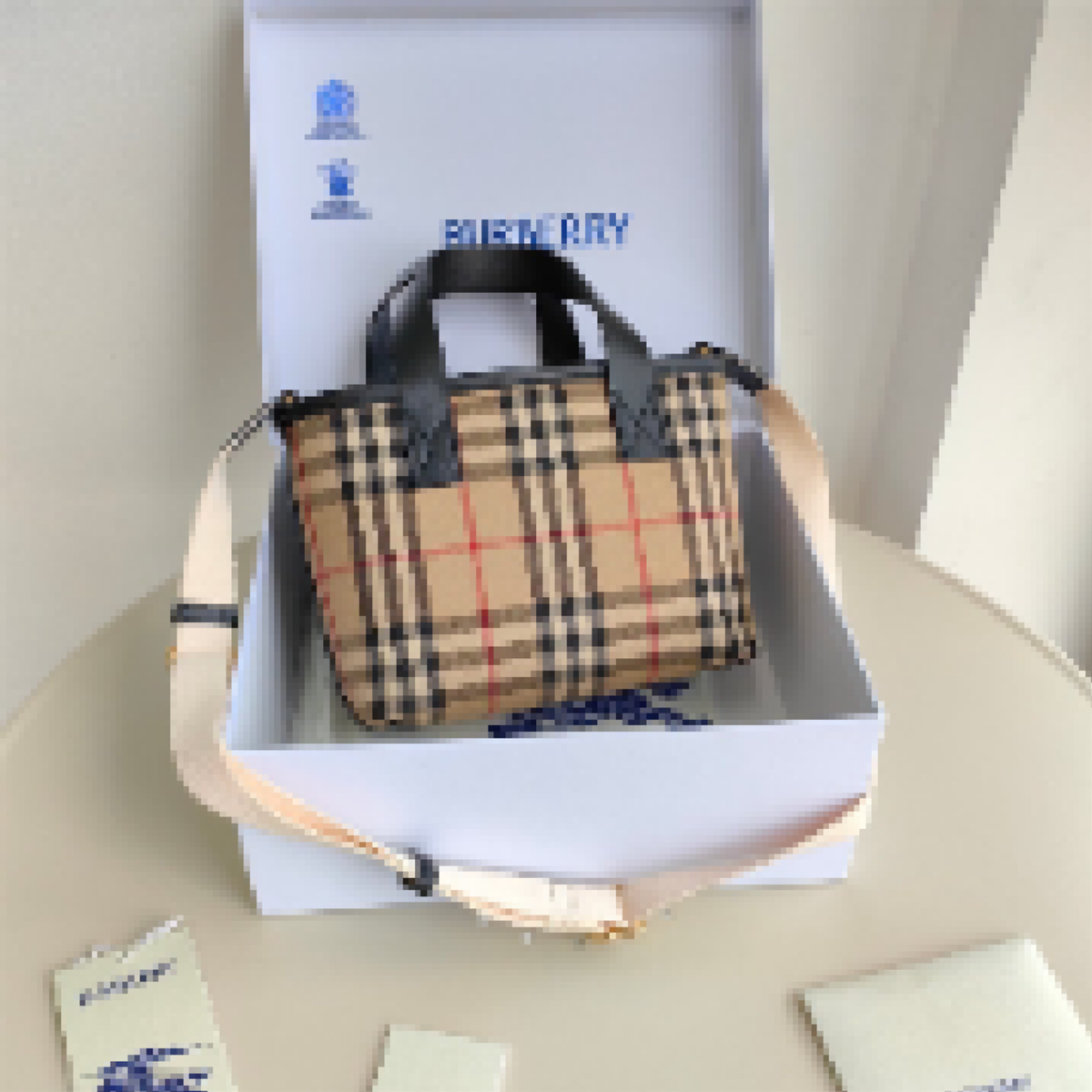 Premium Luxury Bag Stylish, Durable & Perfect for Any Occasion