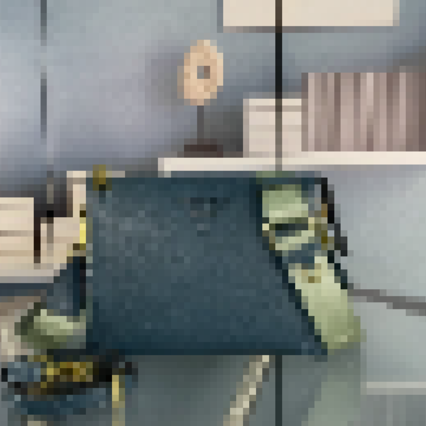 Premium Luxury Bag Stylish, Durable & Perfect for Any Occasion
