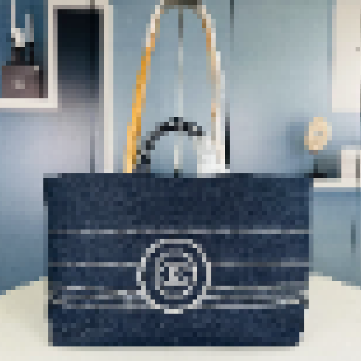 Premium Luxury Bag Stylish, Durable & Perfect for Any Occasion