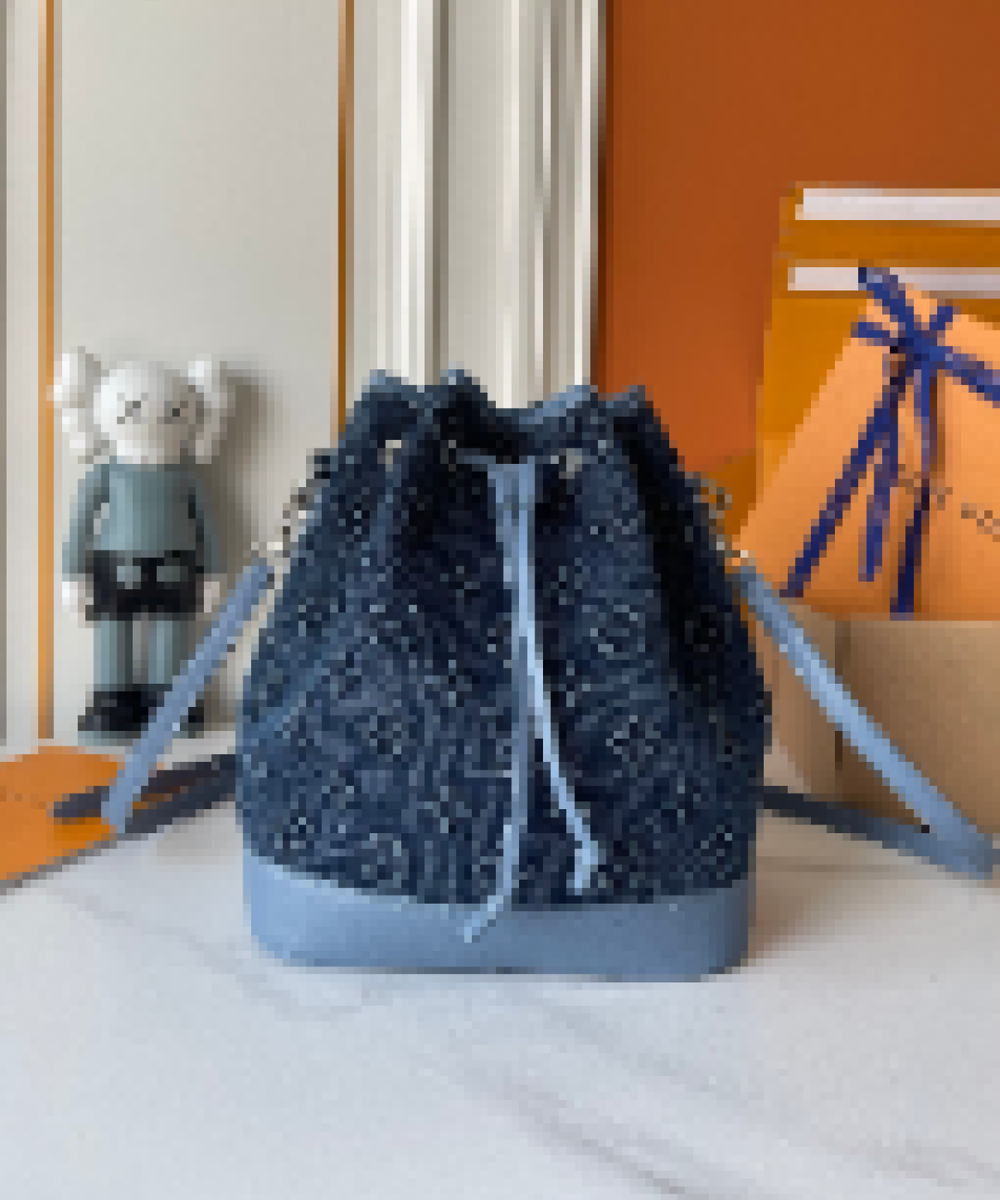 Premium Luxury Bag Stylish, Durable & Perfect for Any Occasion
