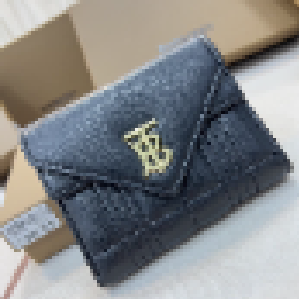 Premium Luxury Bag Stylish, Durable & Perfect for Any Occasion
