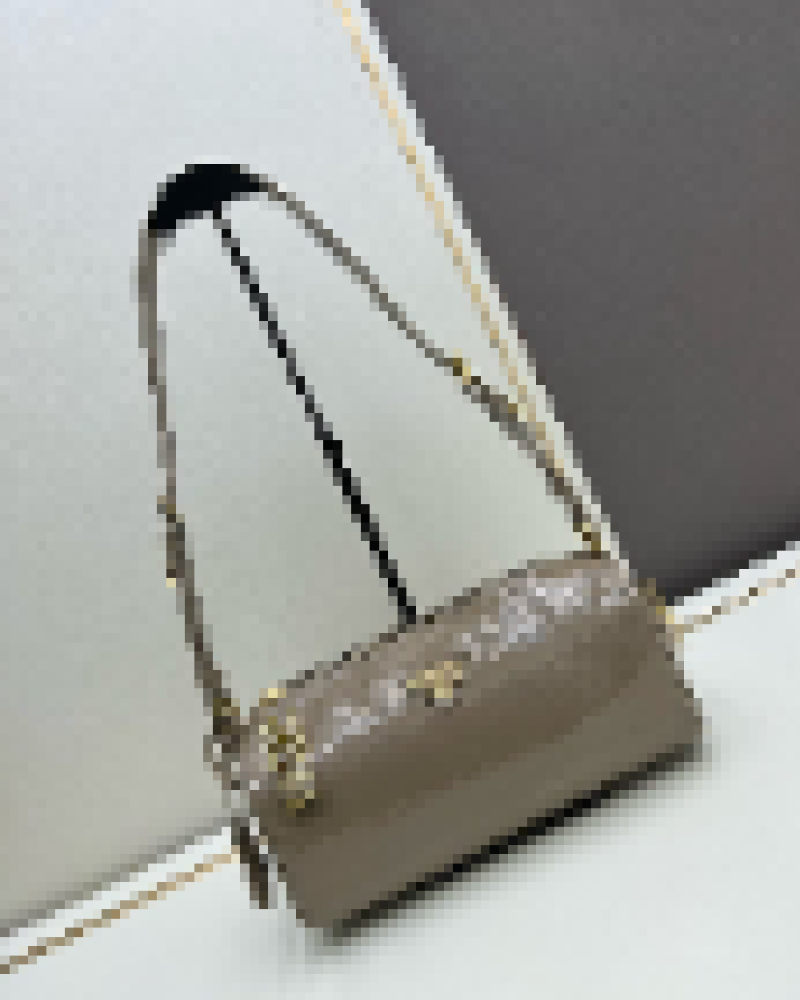 Premium Luxury Bag Stylish, Durable & Perfect for Any Occasion
