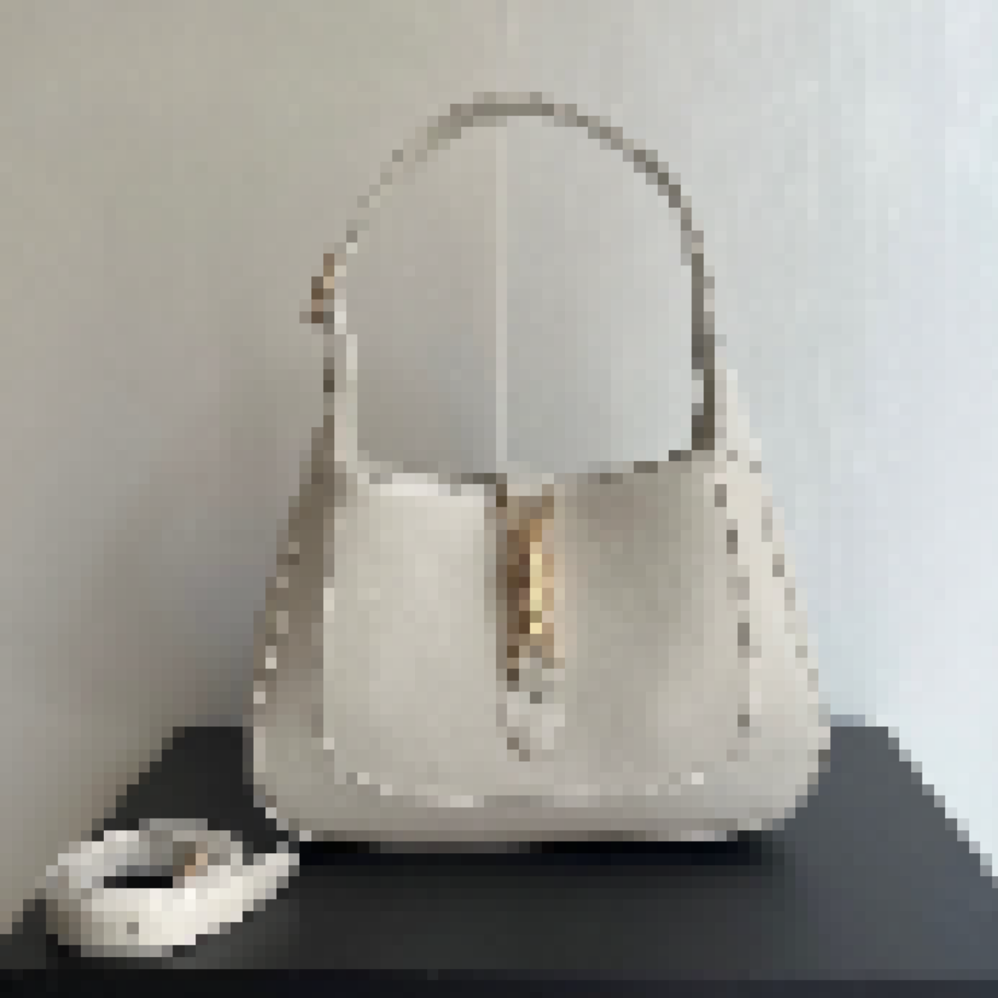 Premium Luxury Bag Stylish, Durable & Perfect for Any Occasion