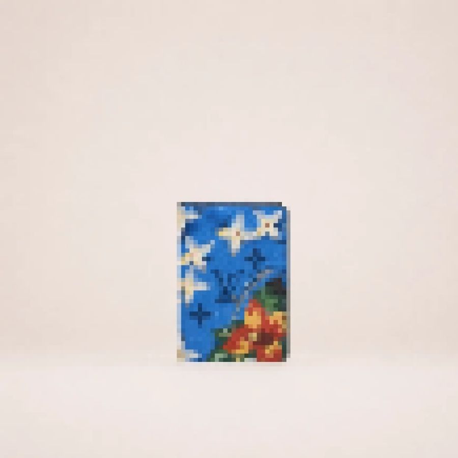 Unisex Printed Bifold Wallet – Compact Card & Cash Holder