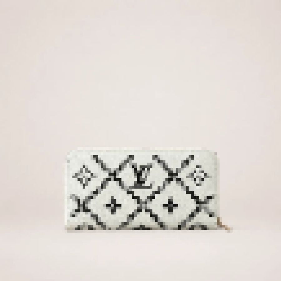 Elegant Wallet Collection for Women & Men, Fashion Wallets with Zip Closure and Organized Card Storage