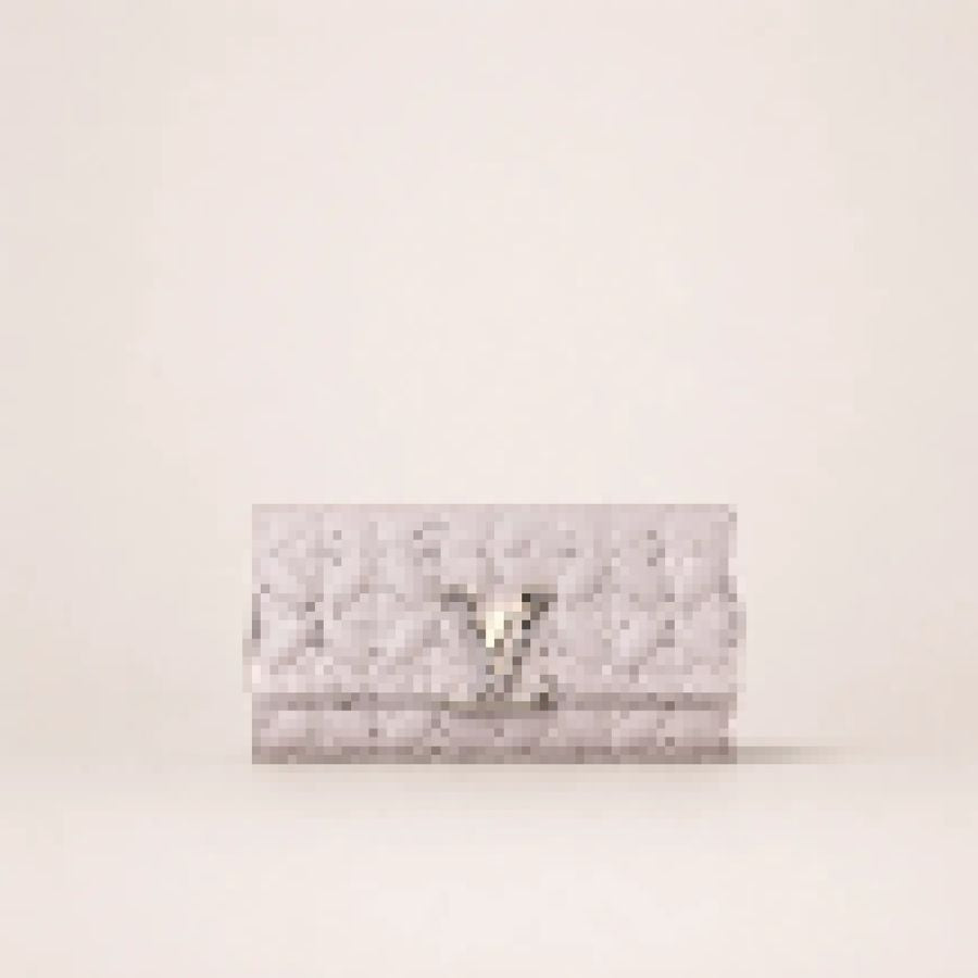 Quilted Wallet Collection – Elegant Card Holder Wallets for Everyday Style