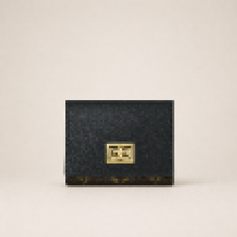 Elegant Compact Flap Wallet for Women – Minimalist Leather Mini Wallet with Secure Card & Cash Storage