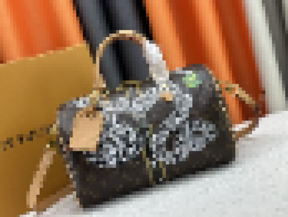 Premium Luxury Bag Stylish, Durable & Perfect for Any Occasion