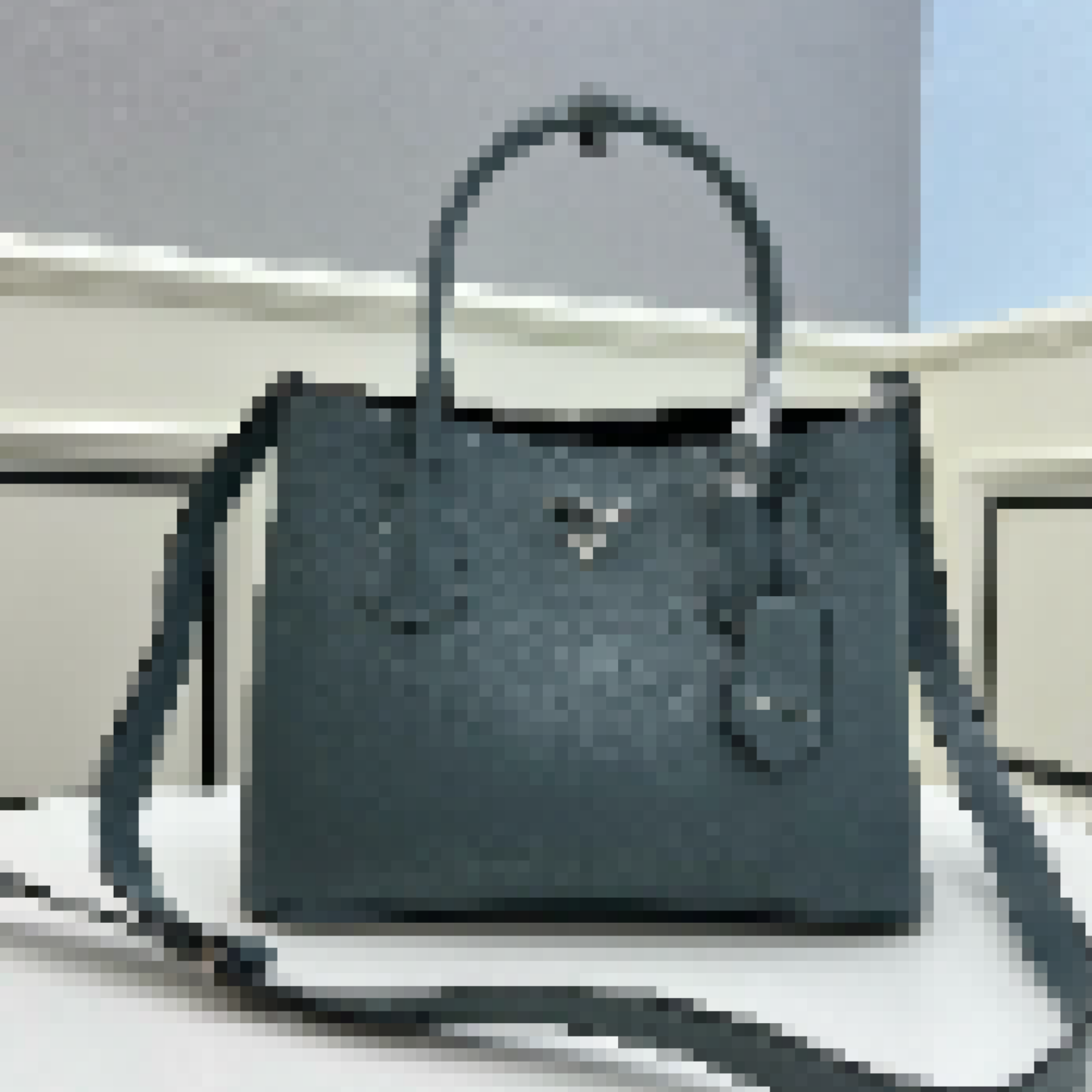 Premium Luxury Bag Stylish, Durable & Perfect for Any Occasion