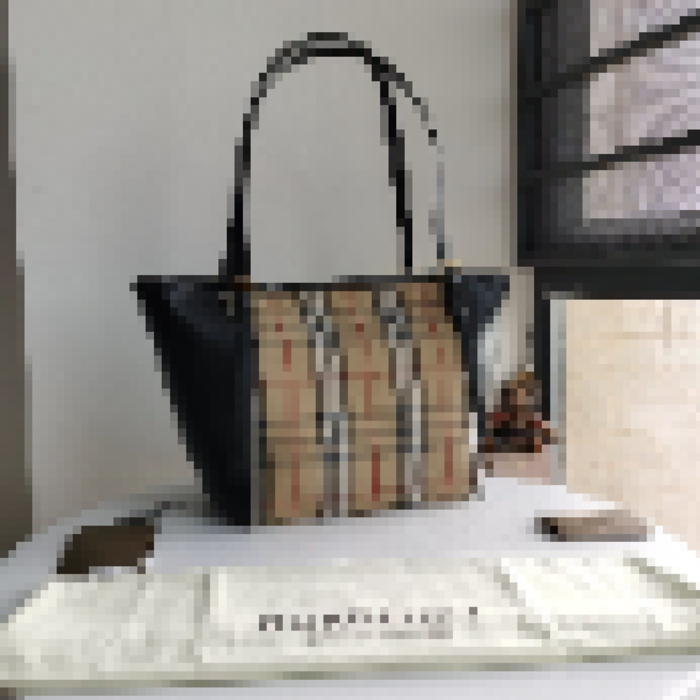 Premium Luxury Bag Stylish, Durable & Perfect for Any Occasion