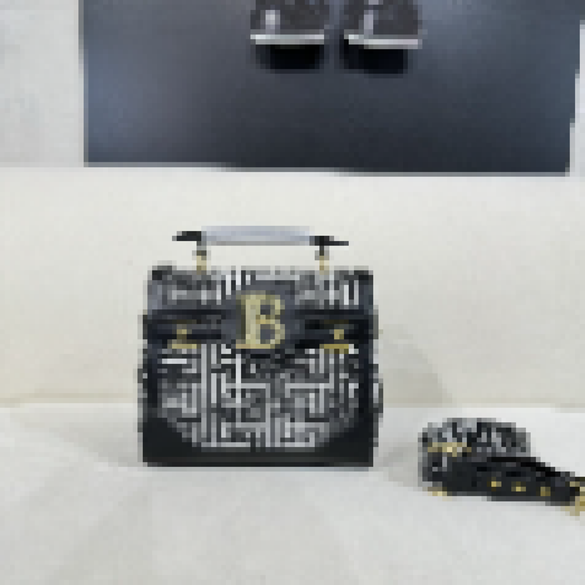 Premium Luxury Bag Stylish, Durable & Perfect for Any Occasion