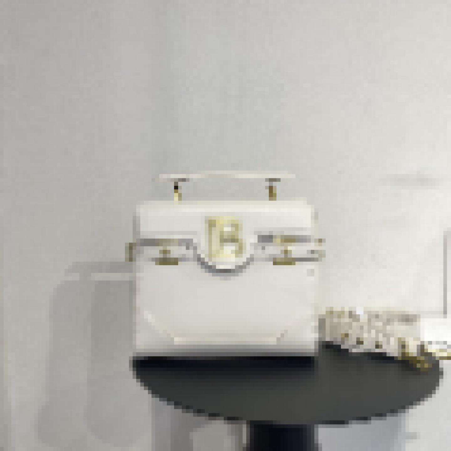 Premium Luxury Bag Stylish, Durable & Perfect for Any Occasion