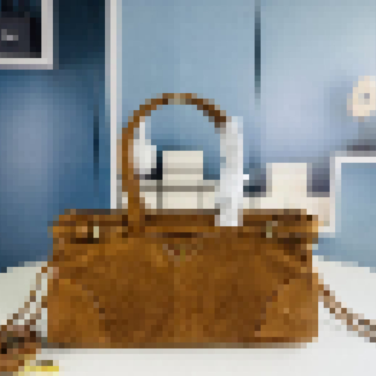 Premium Luxury Bag Stylish, Durable & Perfect for Any Occasion