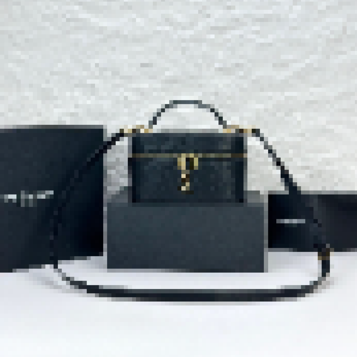 Premium Luxury Bag Stylish, Durable & Perfect for Any Occasion
