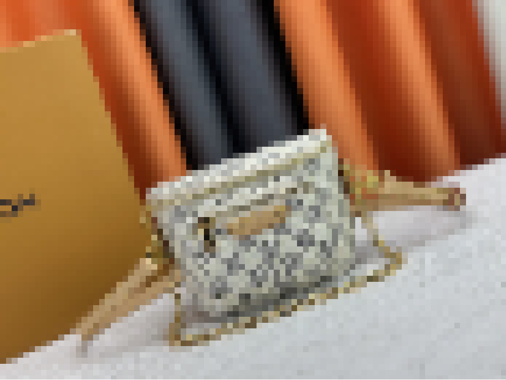 Premium Luxury Bag Stylish, Durable & Perfect for Any Occasion