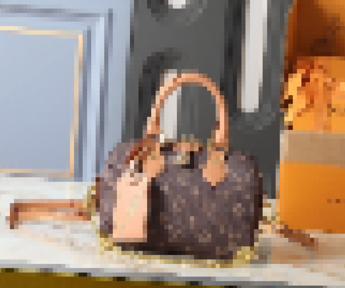 Premium Luxury Bag Stylish, Durable & Perfect for Any Occasion