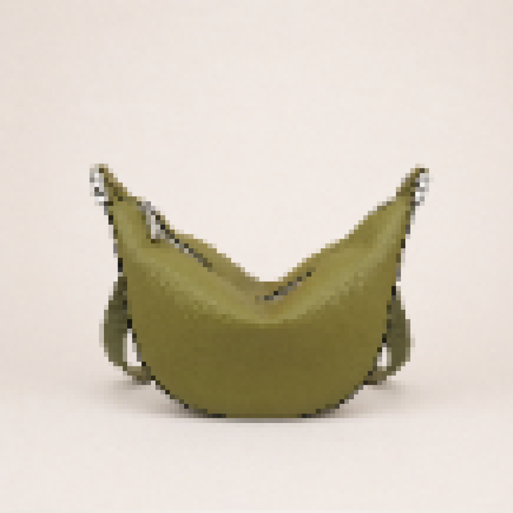 Minimalist Crescent Shoulder Bag with Adjustable Strap for Everyday Use