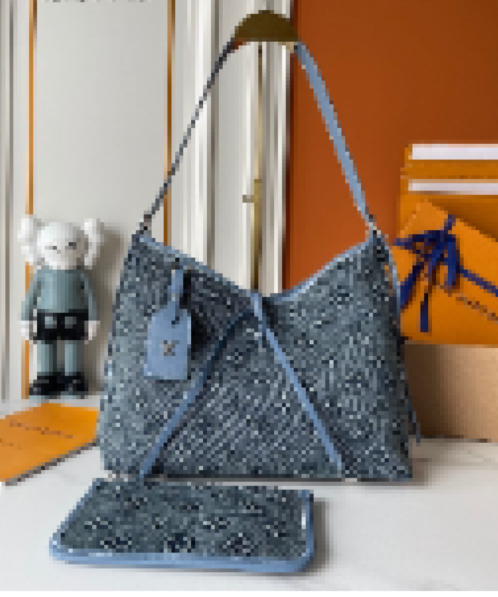 Premium Luxury Bag Stylish, Durable & Perfect for Any Occasion
