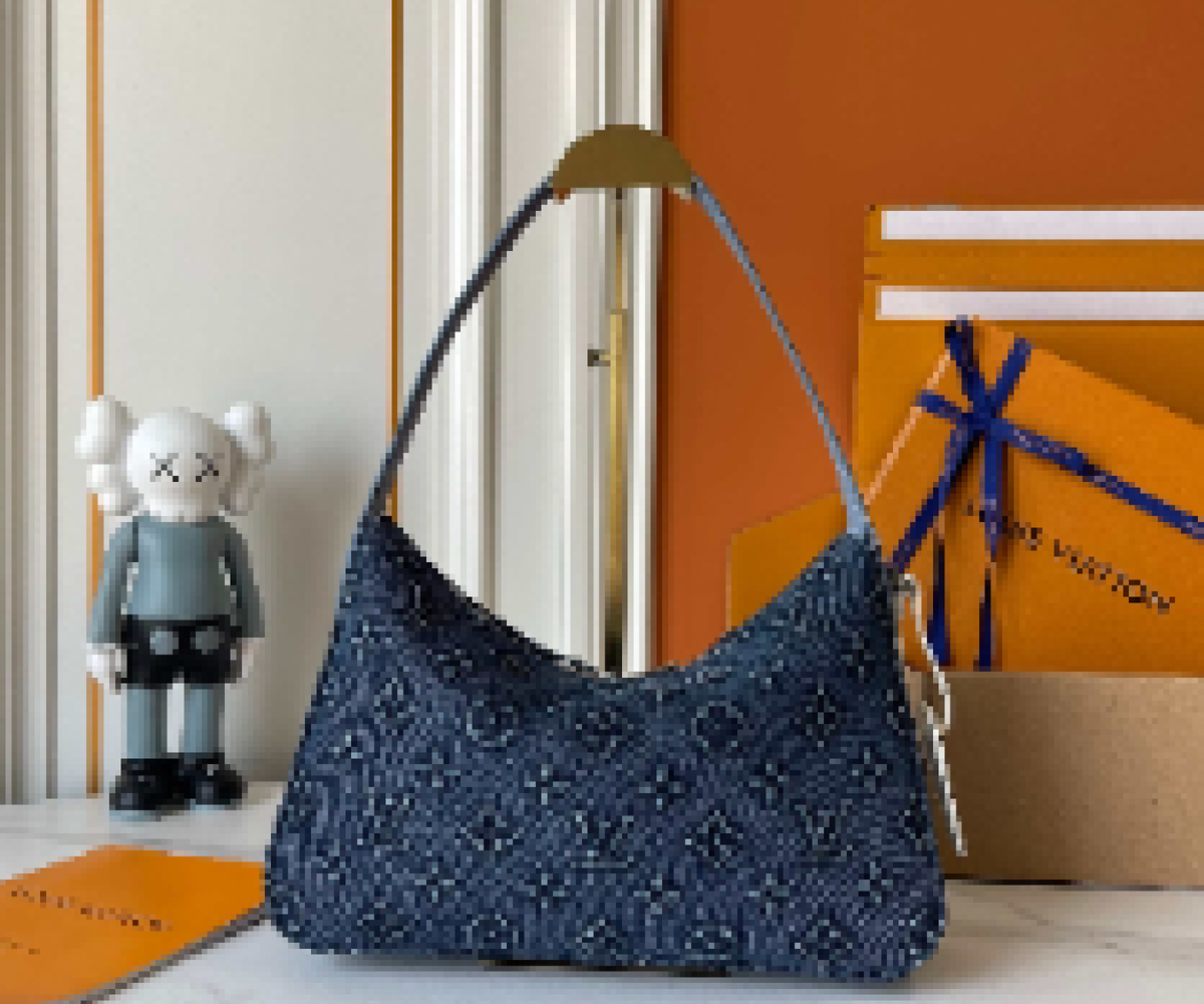 Premium Luxury Bag Stylish, Durable & Perfect for Any Occasion