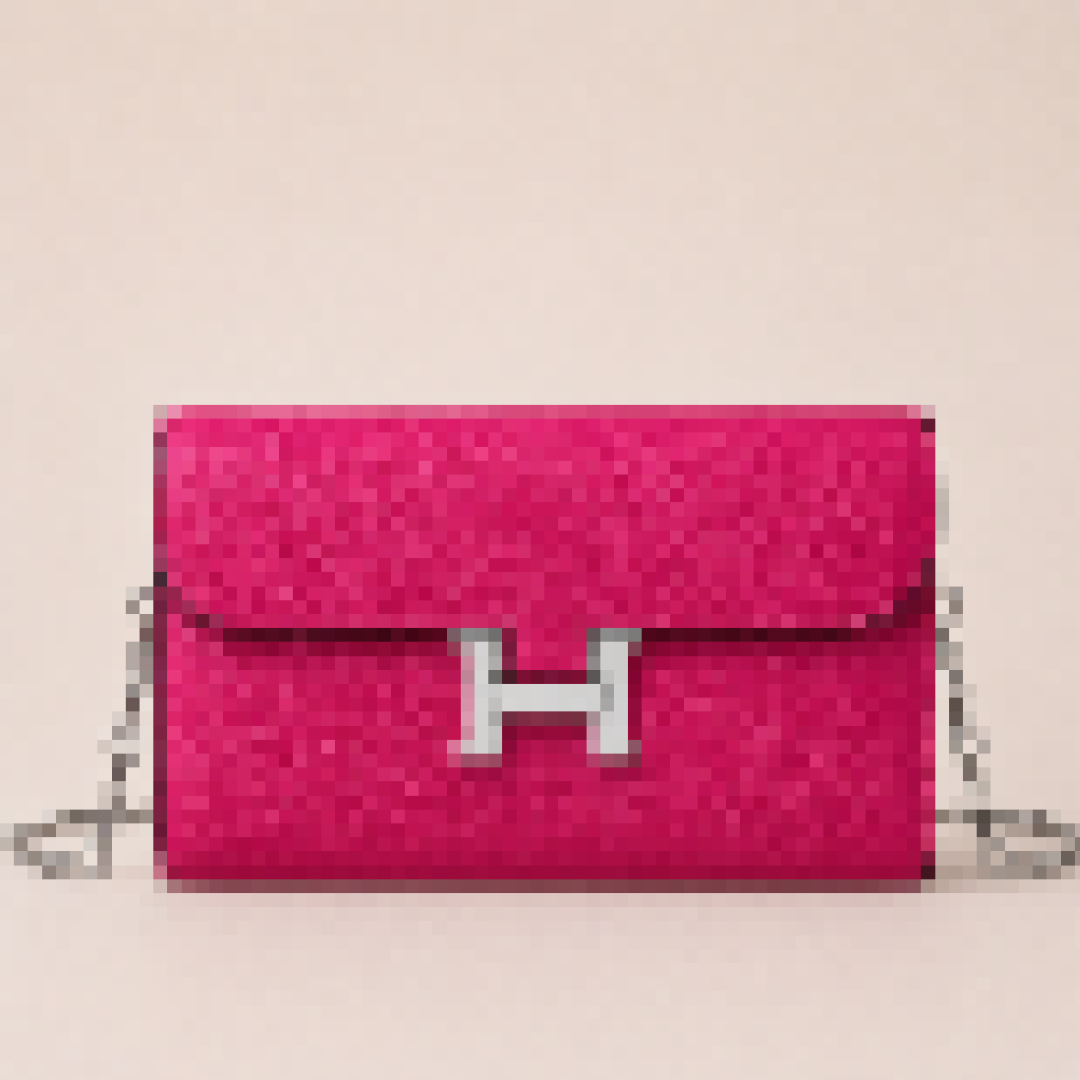 Compact Crossbody Wallet with Chain Strap for Everyday Use