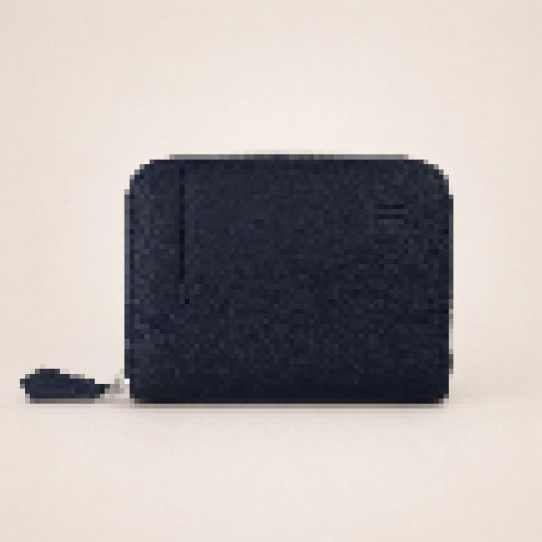 Minimalist Card Wallet with Zipper Closure for Daily Use