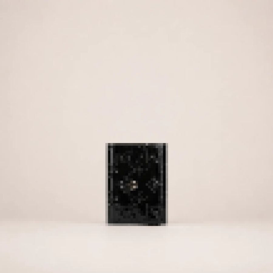 Embossed Compact Trifold Wallet – Elegant Mini Wallet with Textured Design & Multiple Card Slots