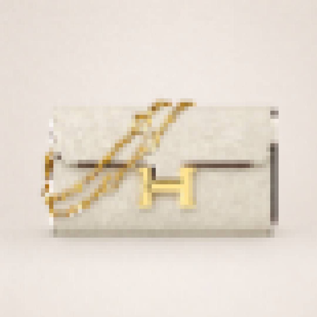 Compact Crossbody Wallet with Chain Strap for Everyday Use