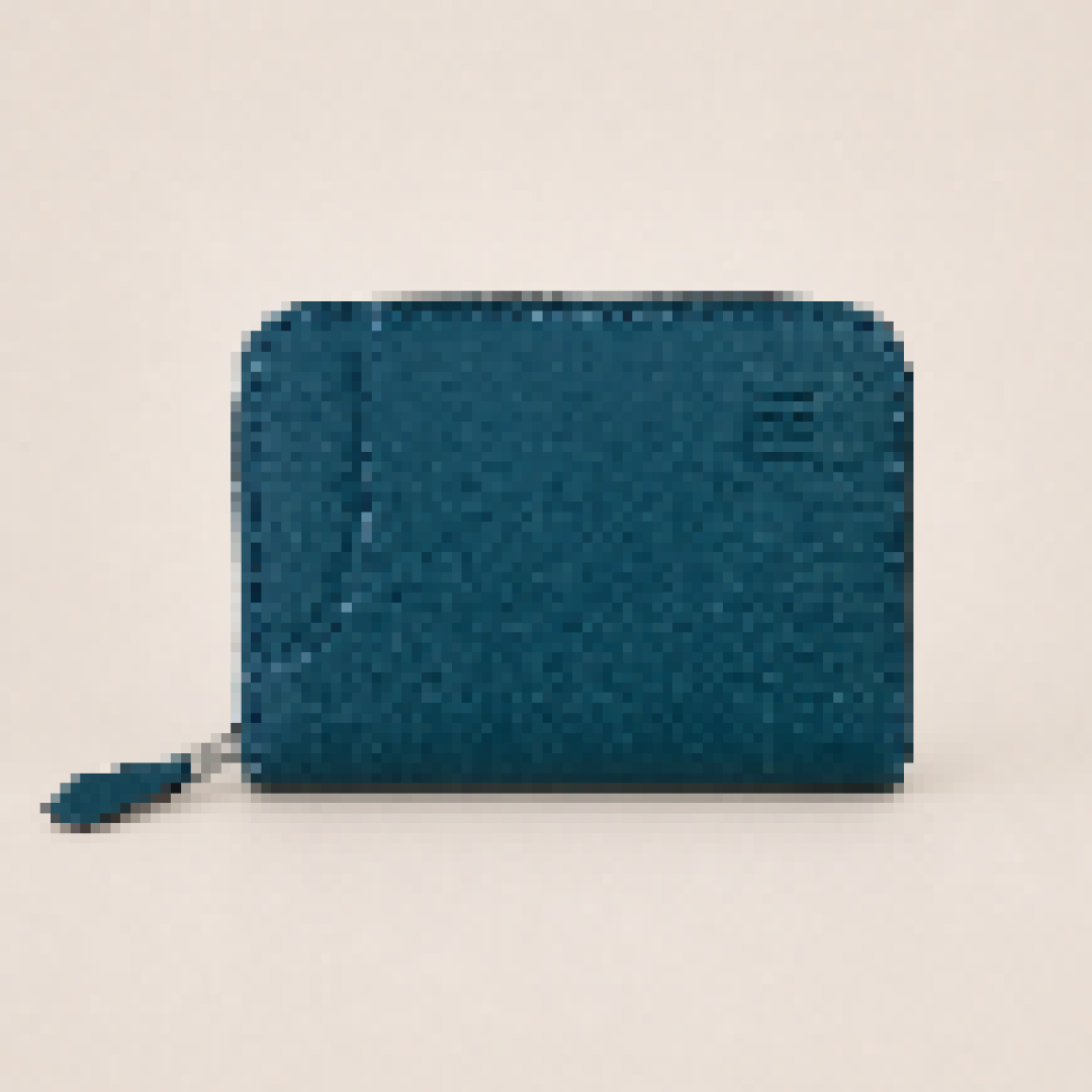 Minimalist Card Wallet with Zipper Closure for Daily Use
